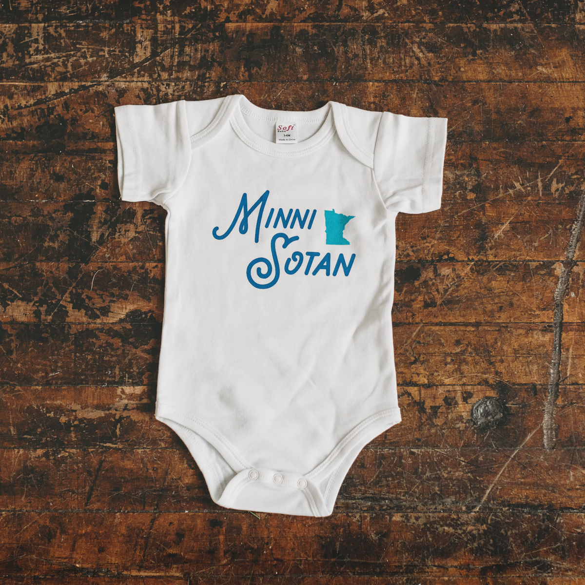 Minni-Sotan Baby Bodysuit