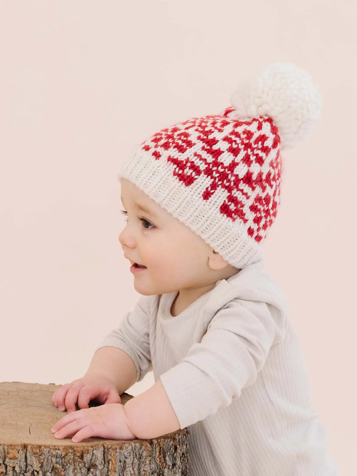 Snowfall in Red Child&#39;s Winter Hat